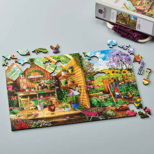 Inside Out Garden Shed 250 pieces