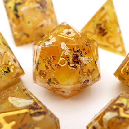 Druids Apiary | Art Core Sharp Edge Dice | 7 Piece Dice Set