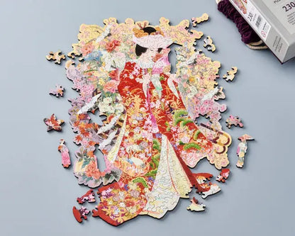Hanayagi - Free Form Puzzle Cut