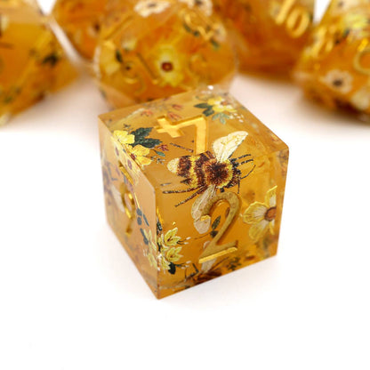 Druids Apiary | Art Core Sharp Edge Dice | 7 Piece Dice Set